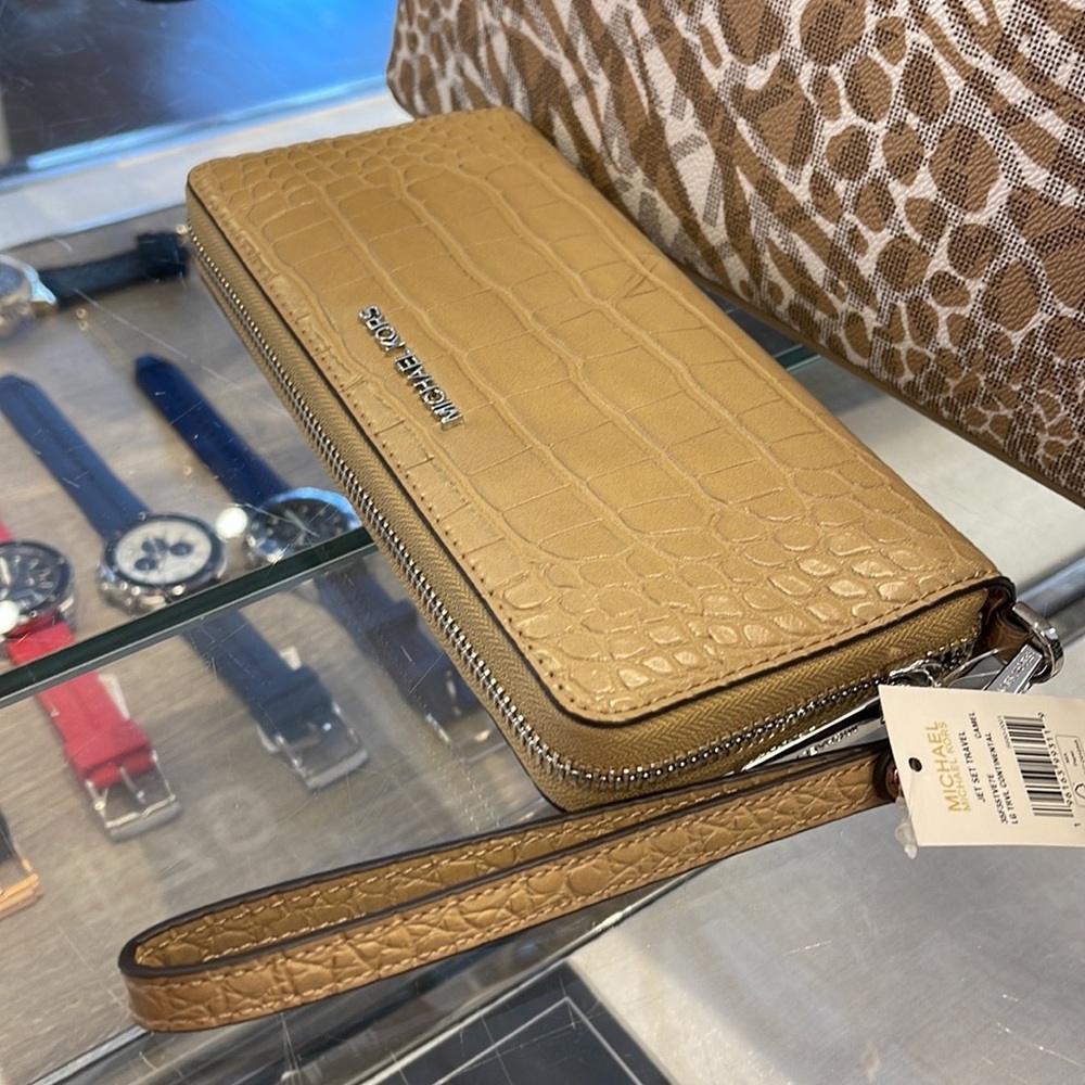 Michael Kors Large Jet Set Travel Continental Wristlet Phone Holder Case Wallet - Picture 15 of 16